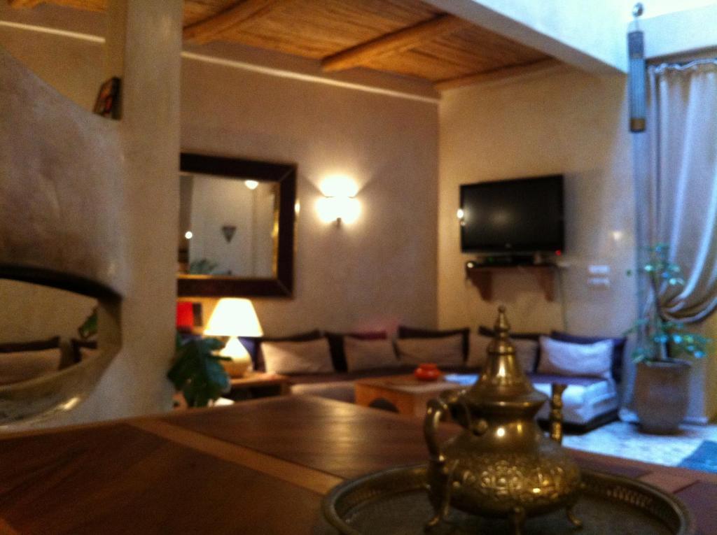 Riad Thais Эс-Сувейра Экстерьер фото