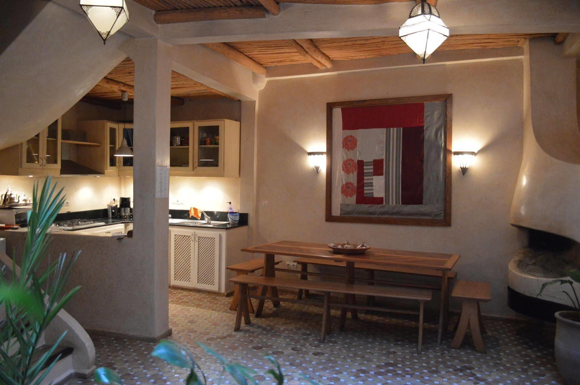 Riad Thais Эс-Сувейра Экстерьер фото