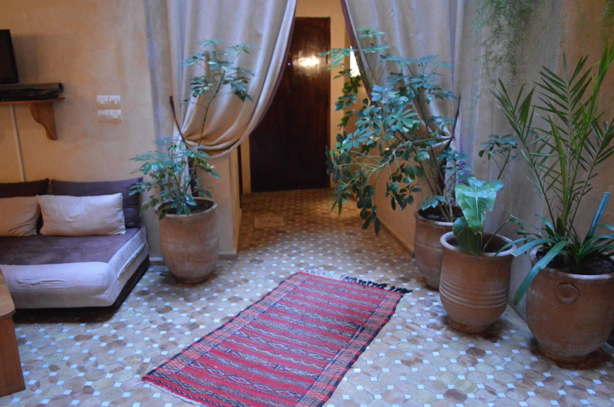 Riad Thais Эс-Сувейра Экстерьер фото